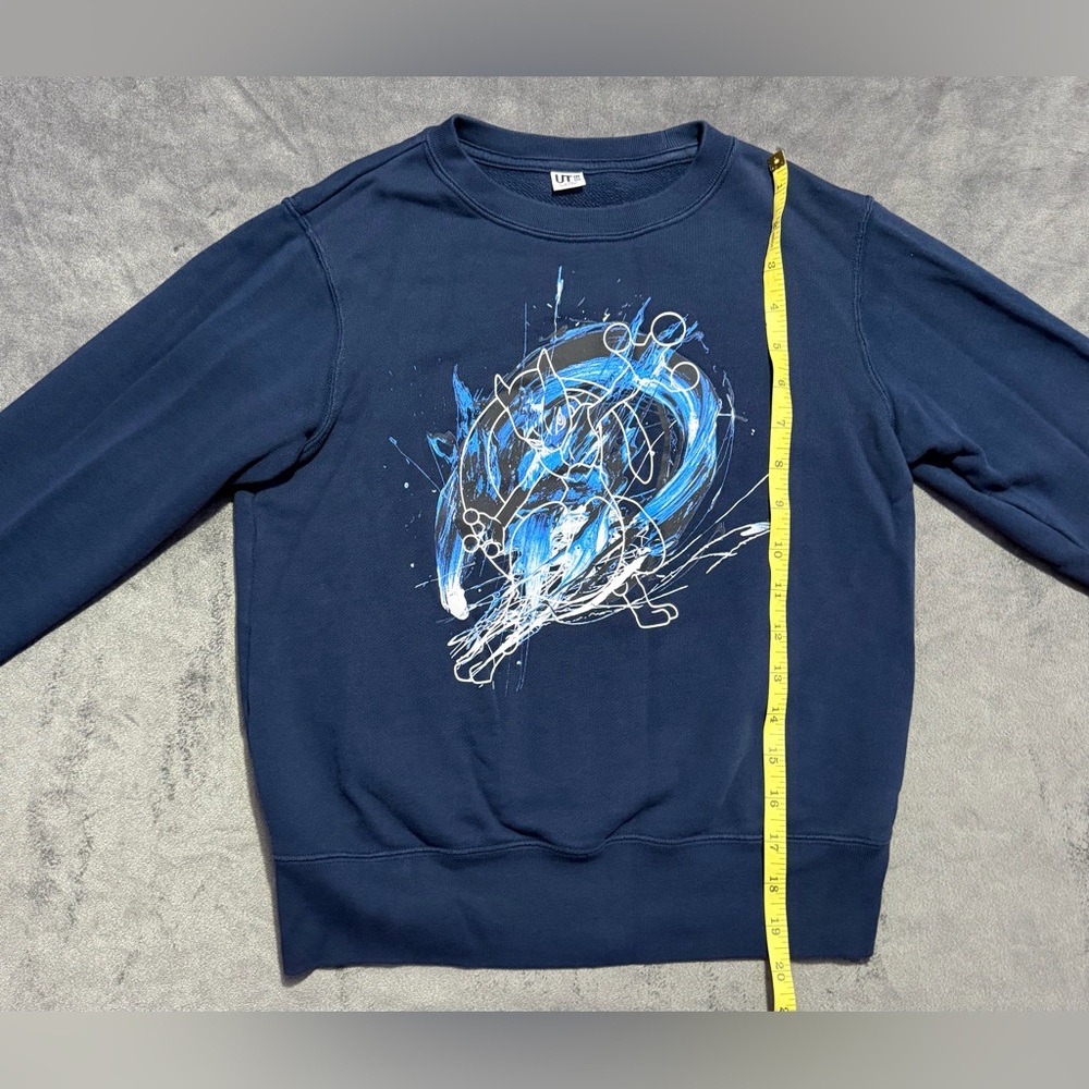 UT Uniqlo Kids Pokemon Mewtwo Sweatshirt Crew Neck 2021 SIZE 9-10